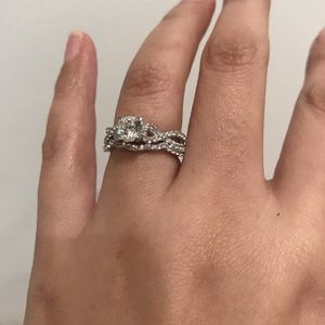 New silver round twisted wedding set engagement